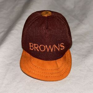 Cleveland Browns Small Coin Purse Shaped Like Snapback Hat‎ C3